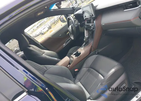 2021 Toyota Venza Xle z USA, uszkodzony, nr VIN JTEAAAAH9MJ068482